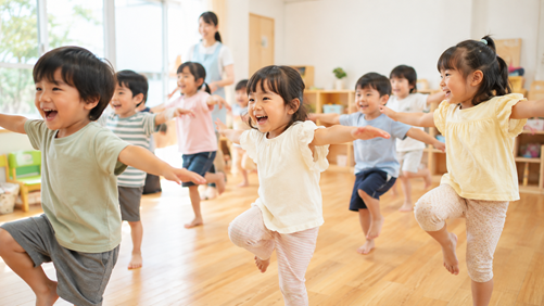 クレアナーサリー足立さくら園の子育て支援ダンスレッスン